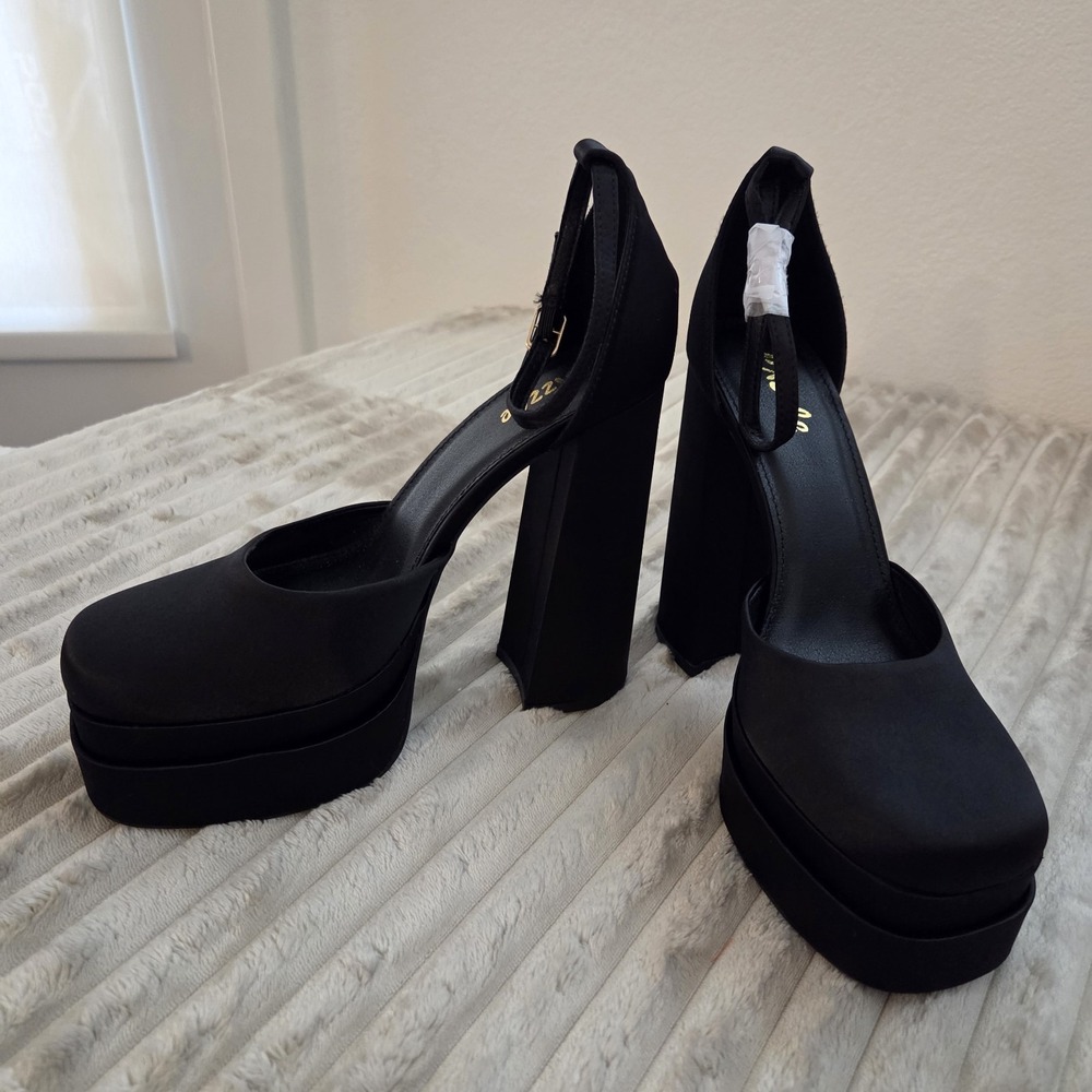 Pazzle Black Satin Platform Heels Size 10 Chunky Block Ankle Strap Dress Pumps